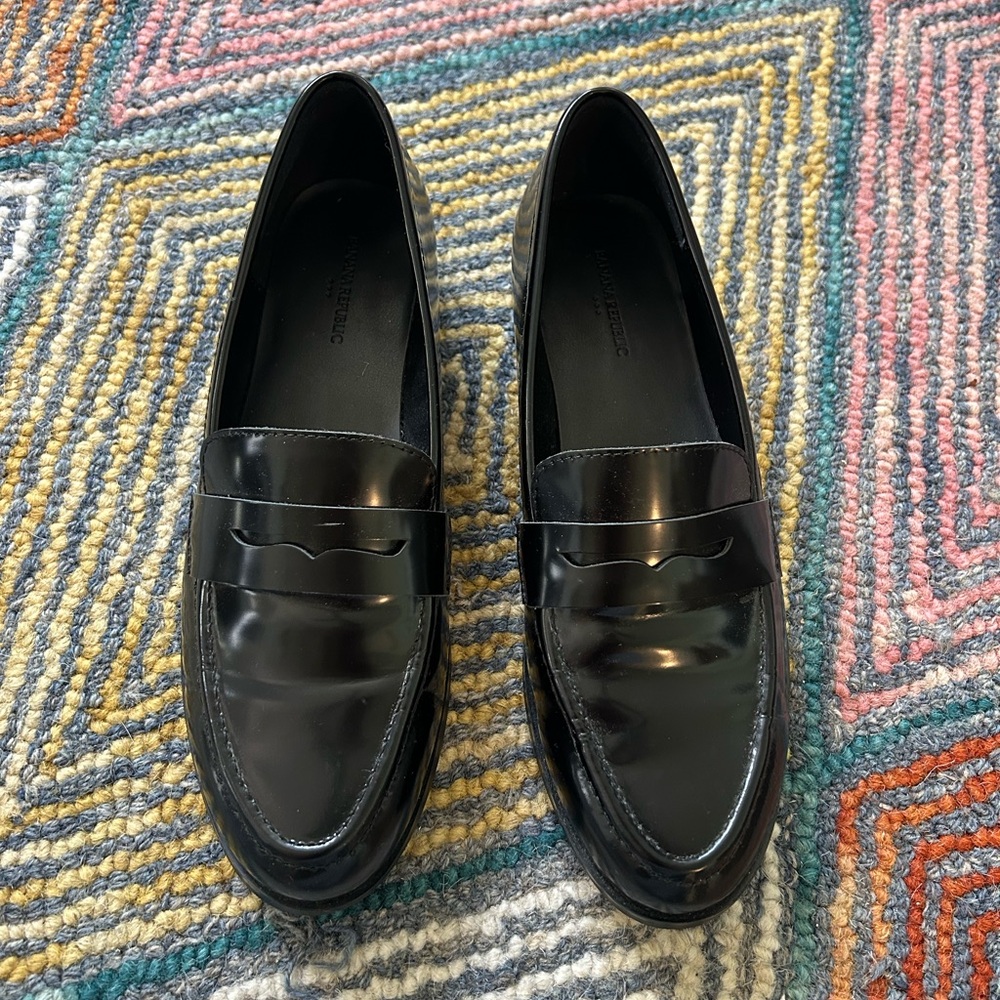 Banana Republic Black Patent Leather Penny Loafers